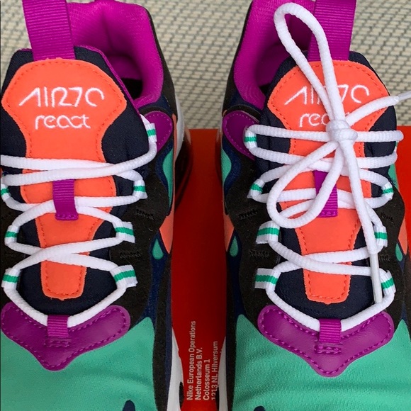 • NIKE AIR MAX 270 REACT WMNS - Picture 9 of 16